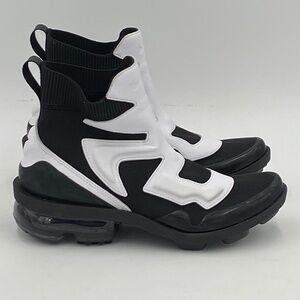 Women's NIKE AIR VaporMax Light 2 "Panda/Tuxedo" -#AO4537-002 - Size 7.5